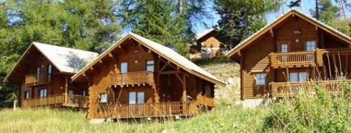 фото отеля Les Chalets du Village Bois