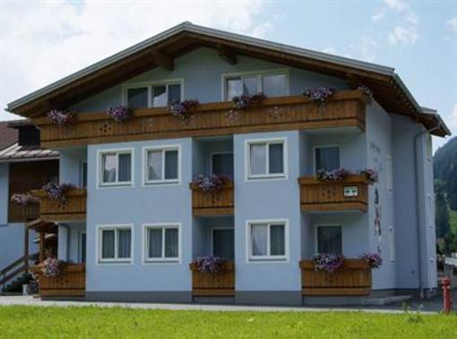 фото отеля Wohlfuehlhotel Berg Heil Holzgau