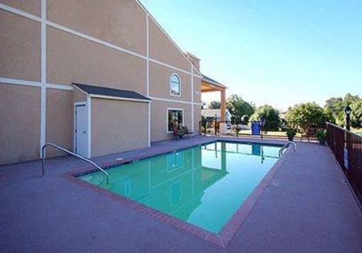 фото отеля Quality Inn Savannah (Tennessee)