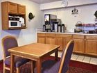 фото отеля Super 8 Motel Sterling Heights
