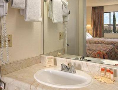 фото отеля Days Inn Lost Hills