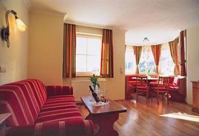 фото отеля Hotel Schrotteralm & Almschlossl Obertauern