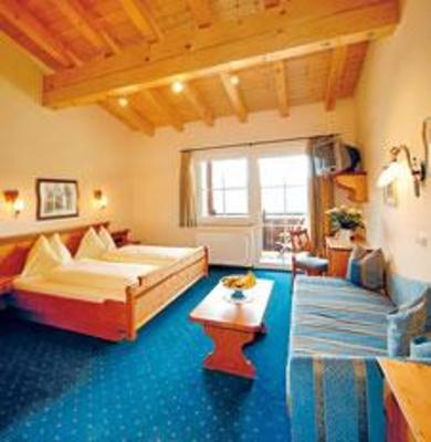 фото отеля Hotel Schrotteralm & Almschlossl Obertauern
