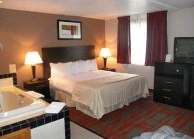 фото отеля Quality Inn And Suites West Bend