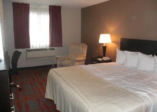 фото отеля Quality Inn And Suites West Bend