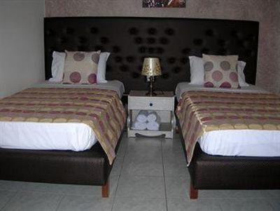 фото отеля Cretan Family Apartments