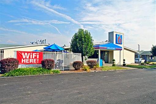 фото отеля Motel 6 Charleston West Cross Lanes