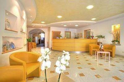 фото отеля Des Alpes Hotel Lagundo