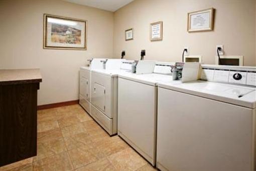 фото отеля Holiday Inn Express Alliance