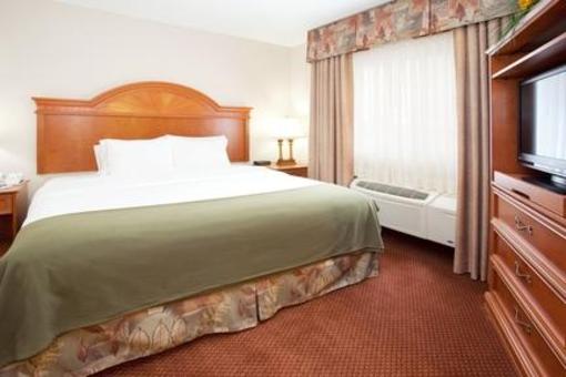 фото отеля Holiday Inn Express Alliance