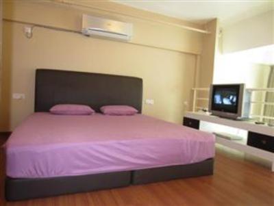 фото отеля The CEO Duplex Studio Suite