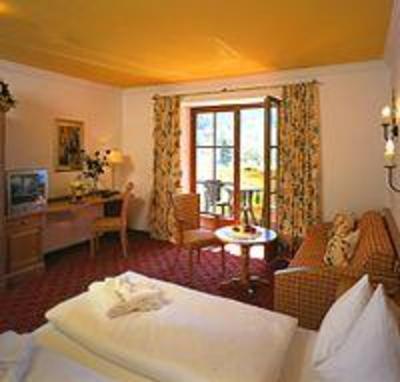 фото отеля Lerch Hotel St. Johann im Pongau