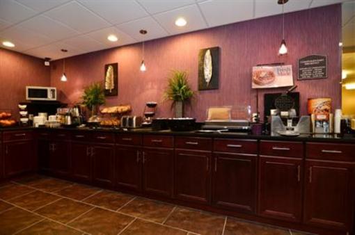 фото отеля Best Western Plover Hotel & Conference Center