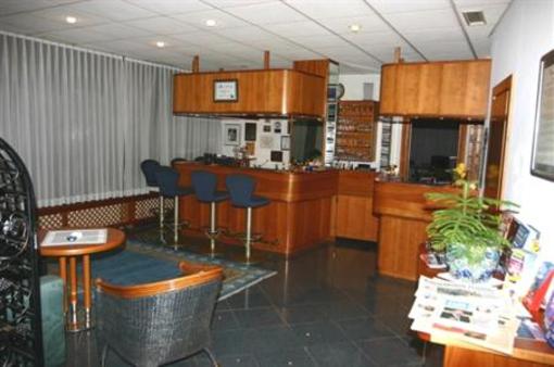 фото отеля Hotel Traube Leimen