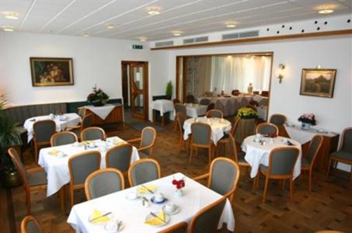 фото отеля Hotel Traube Leimen