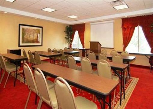 фото отеля Comfort Suites Cincinnati Airport