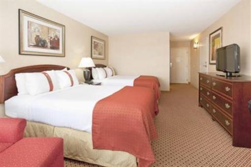 фото отеля Holiday Inn Cheyenne/I-80