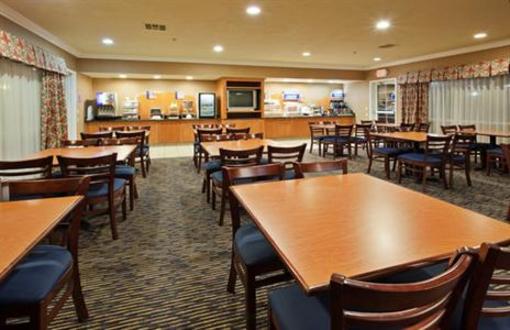 фото отеля Holiday Inn Express Hotel & Suites Corning