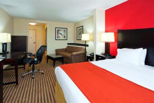 фото отеля Holiday Inn Express Atmore