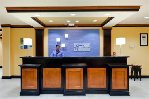 фото отеля Holiday Inn Express Atmore