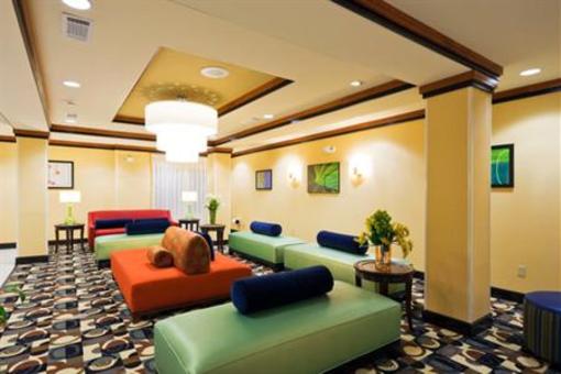фото отеля Holiday Inn Express Atmore