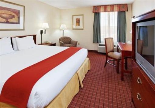 фото отеля Holiday Inn Express Hotel & Suites Crossville
