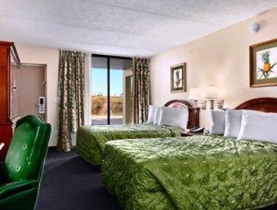 фото отеля Days Inn Orlando Airport Florida Mall