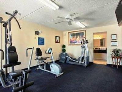 фото отеля Days Inn Orlando Airport Florida Mall
