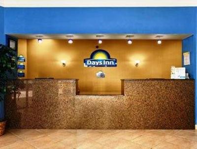 фото отеля Days Inn Orlando Airport Florida Mall