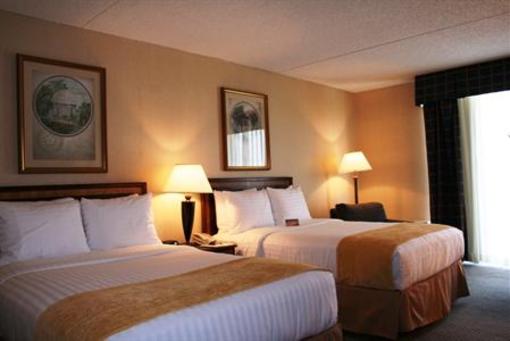 фото отеля Holiday Inn Somerset-Bridgewater