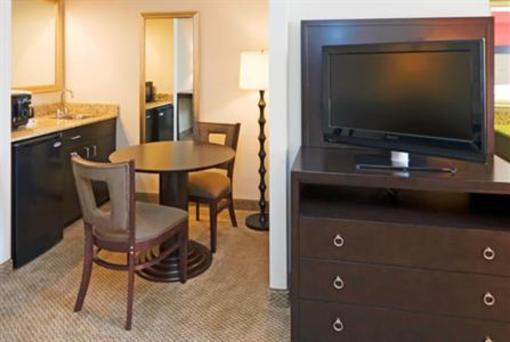 фото отеля Holiday Inn Express & Suites Kendall East Miami