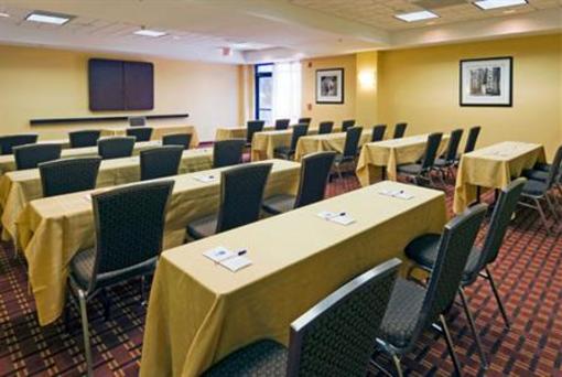 фото отеля Holiday Inn Express & Suites Kendall East Miami
