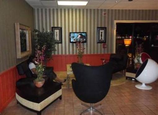 фото отеля Claremont Kissimmee Hotel