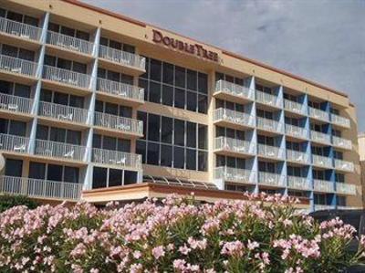 фото отеля Doubletree Beach Resort Tampa Bay / North Redington Beach