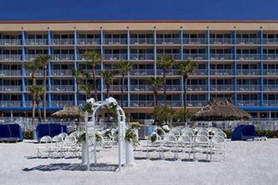 фото отеля Doubletree Beach Resort Tampa Bay / North Redington Beach