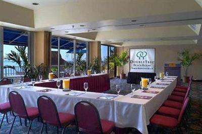 фото отеля Doubletree Beach Resort Tampa Bay / North Redington Beach