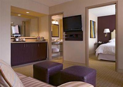 фото отеля Sheraton Suites Market Center