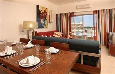 фото отеля Hotel Apartamento Balaia Atlantico