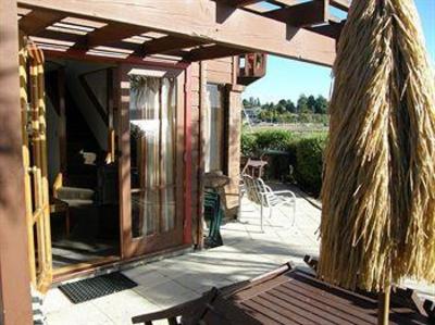фото отеля Cascades Motor Lodge Taupo