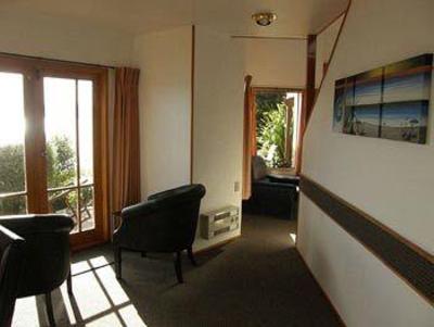фото отеля Cascades Motor Lodge Taupo