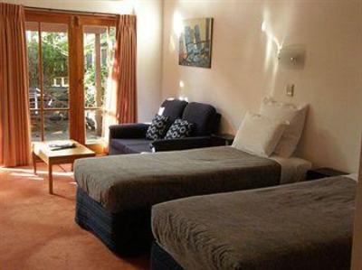 фото отеля Cascades Motor Lodge Taupo