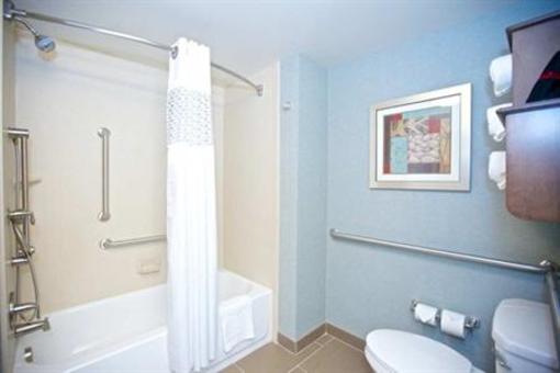 фото отеля Hampton Inn & Suites Adairsville