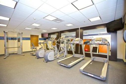 фото отеля Hampton Inn & Suites Adairsville