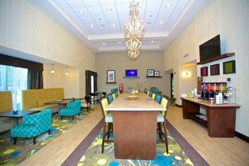 фото отеля Hampton Inn & Suites Adairsville
