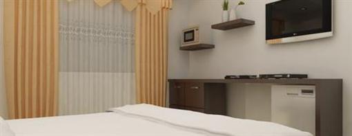 фото отеля Suresh Inn