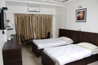 фото отеля Suresh Inn
