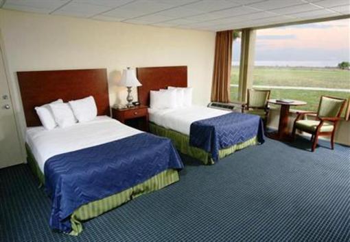 фото отеля Oceanside Inn and Suites
