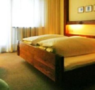 фото отеля Gasthof Pension Lowen