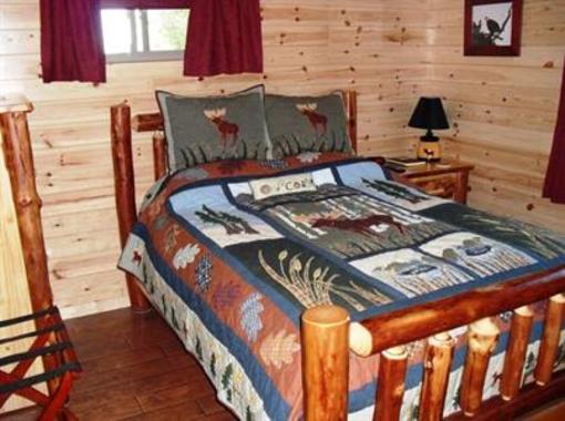 фото отеля Cabins on the Bluff