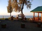 фото отеля Cabins on the Bluff
